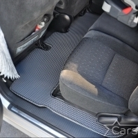 Двухслойные коврики EVA на Toyota Ipsum II пр.руль (2001-2009) 